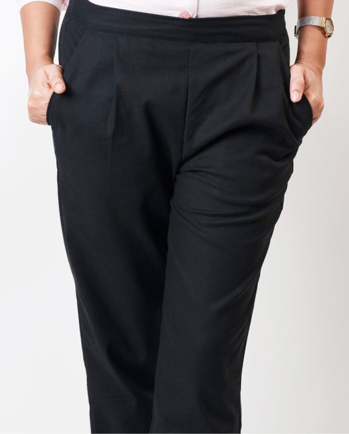 THE BATISTE LINEN ANKLE PANT – BLACK